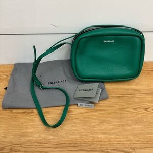 Green balenciaga camera bag, like new